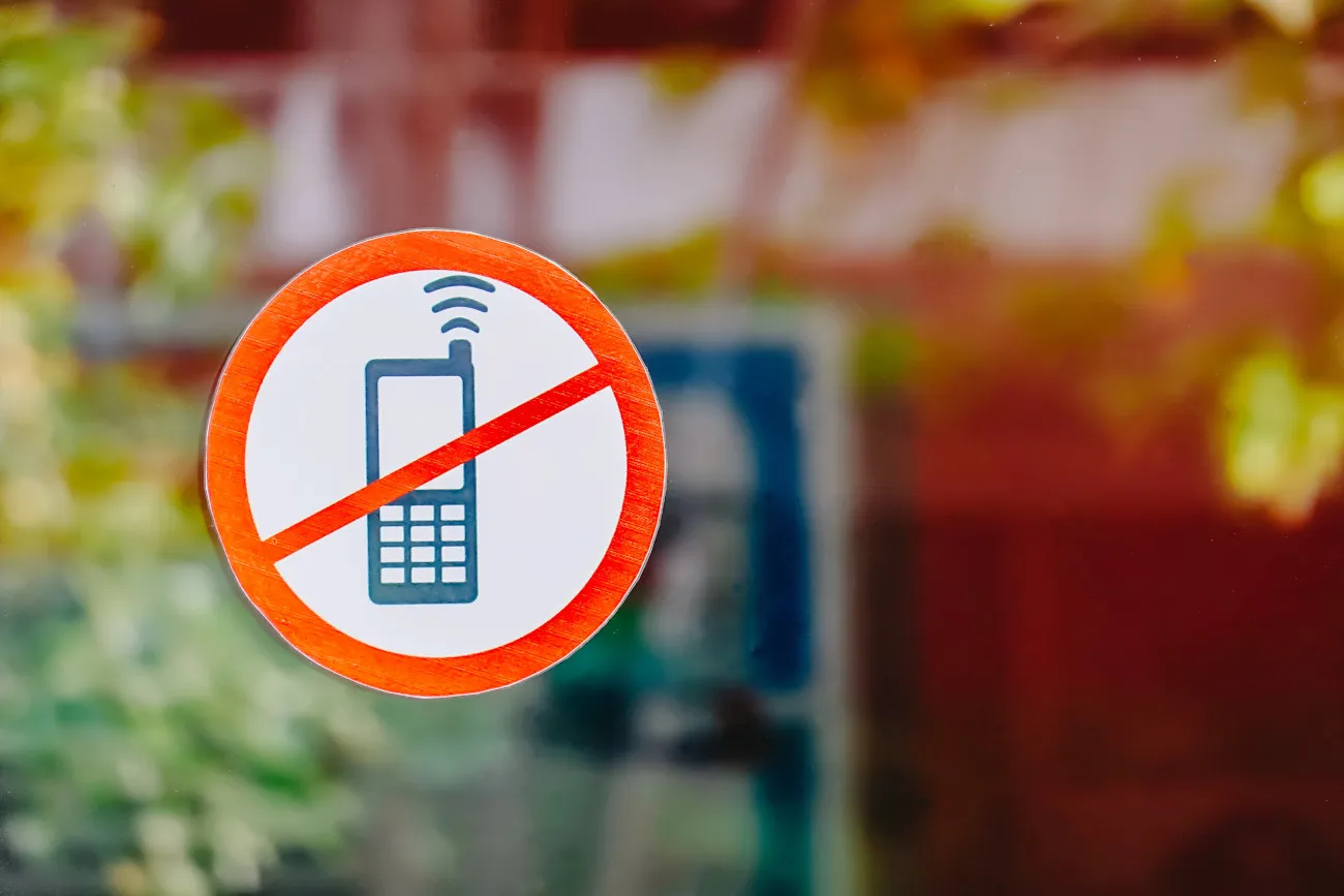 Telefony komórkowe oraz urządzenia elektroniczne